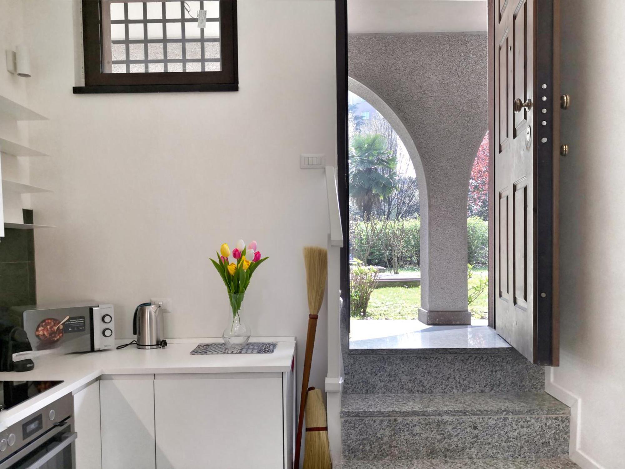 Ihost Apartment - Adriatico 6 ميلان المظهر الخارجي الصورة