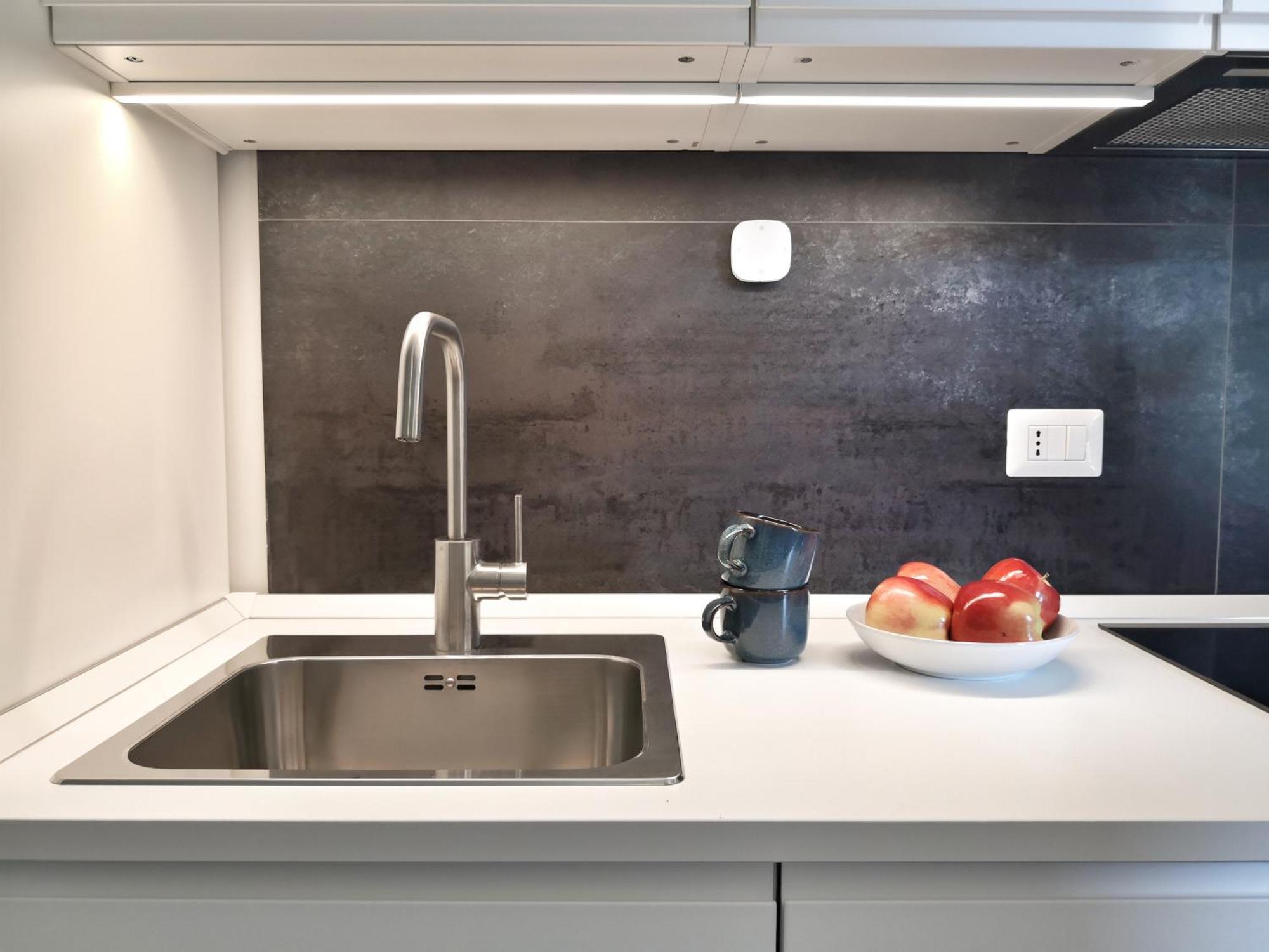 Ihost Apartment - Adriatico 6 ميلان المظهر الخارجي الصورة